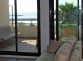 Le Salon
Pour regarder la tlvision ou la mer