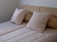 Chambres 
2 chambres composes de 2 lits en 80 cm de large ainsi que deux lits gigognes viennent complter les couchages de l'appartement